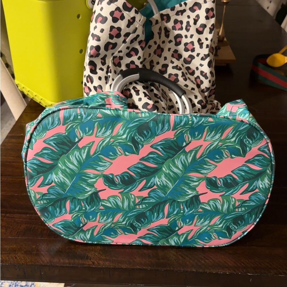 Pink and Green Leaf Print Women's Swig Bag - Picture 2 of 2